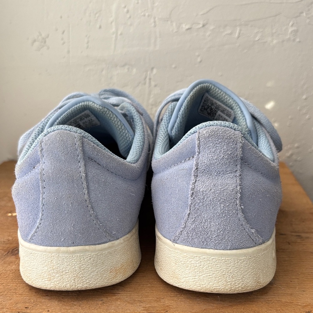 Adidas • Suede Sneakers - Picture 4 of 8